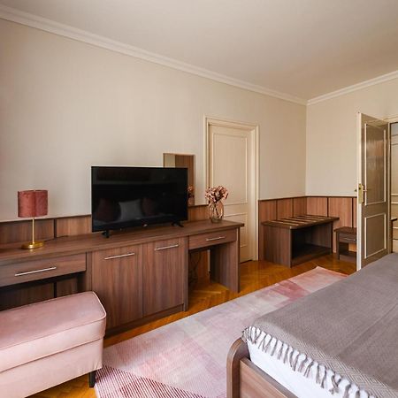 Szilfa Étterem Mariann Apartman Hajdúszoboszló Exterior foto